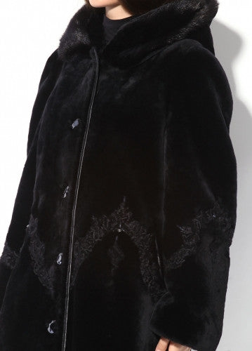 Black mouton fur coat Gertrude