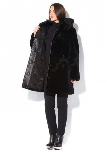 Black mouton fur coat Gertrude