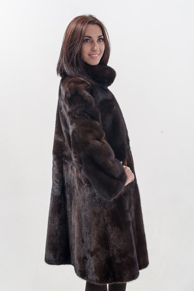 Brown mink fur coat Yumanita