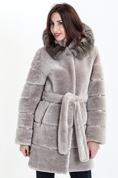 Beige mouton fur coat Yaroslava